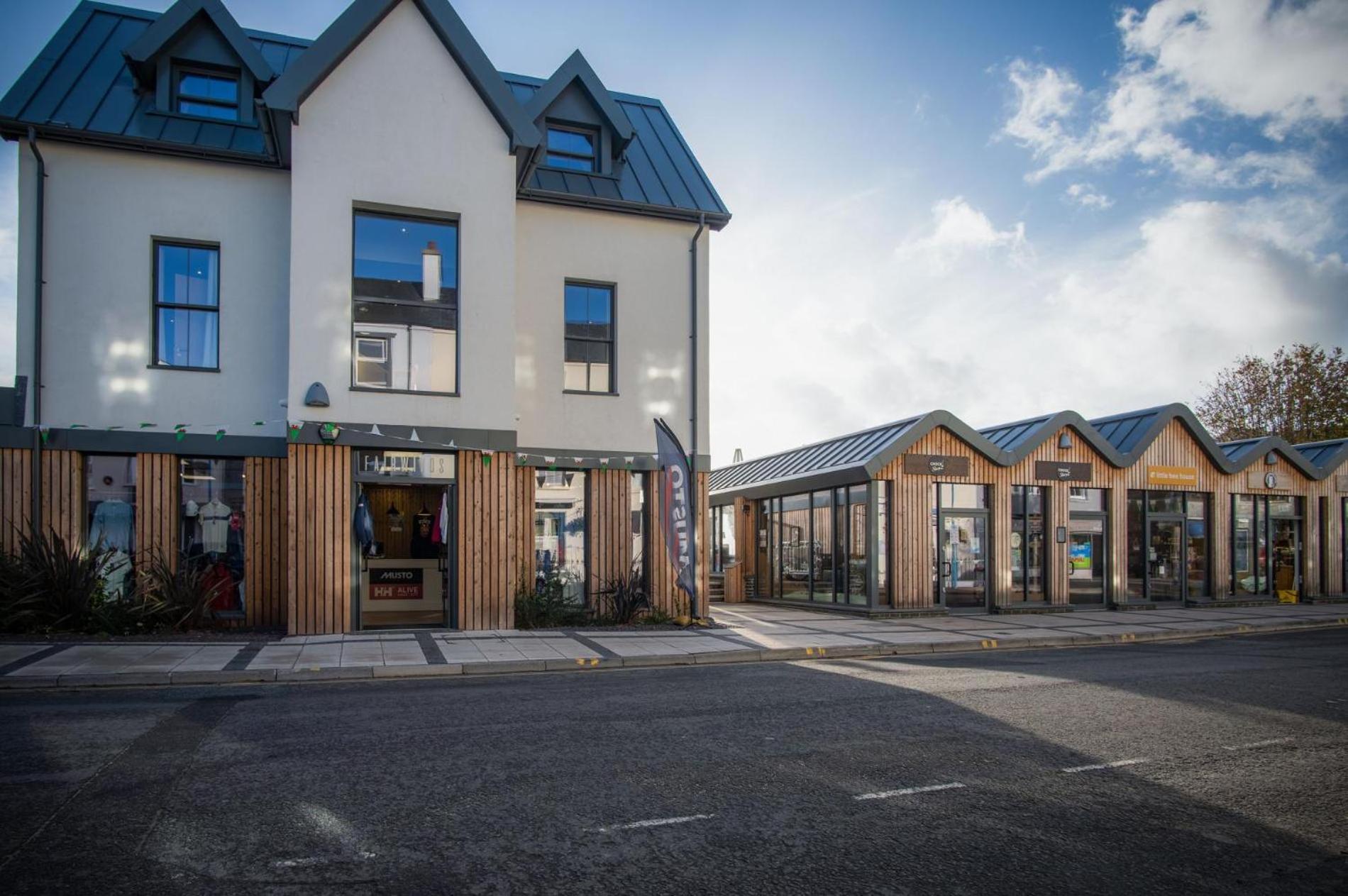 Ocean Cabins No 3 At The Square - Saundersfoot Ruang foto