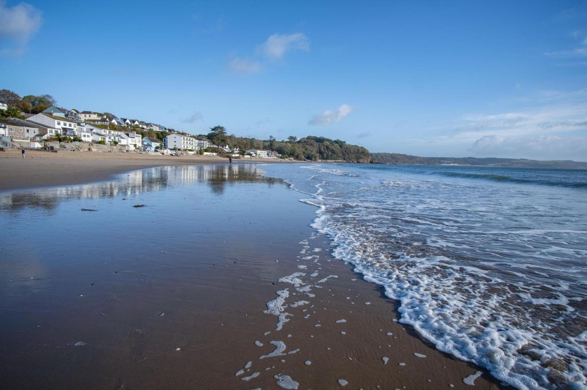 Ocean Cabins No 3 At The Square - Saundersfoot Ruang foto
