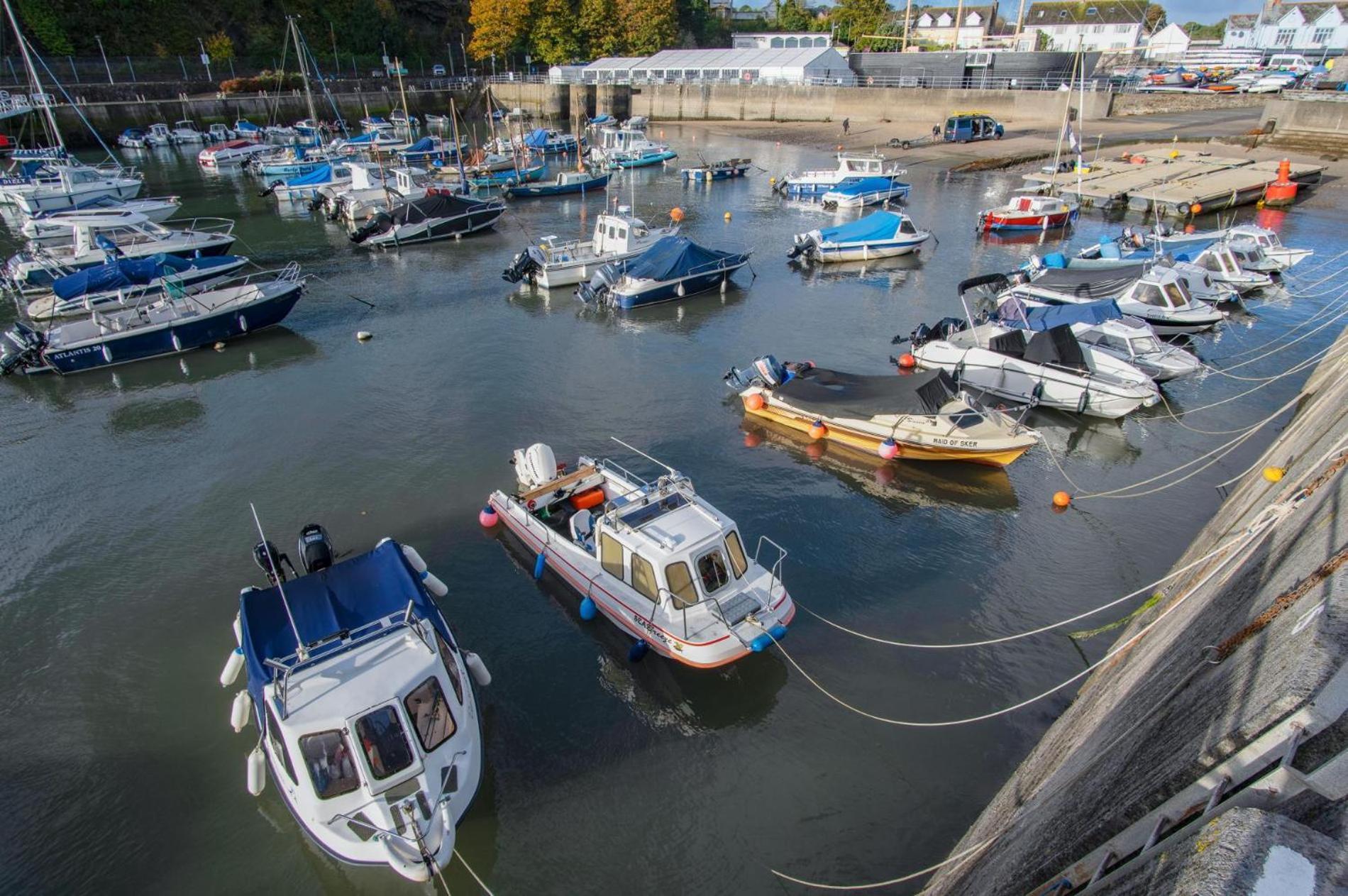 Ocean Cabins No 3 At The Square - Saundersfoot Ruang foto
