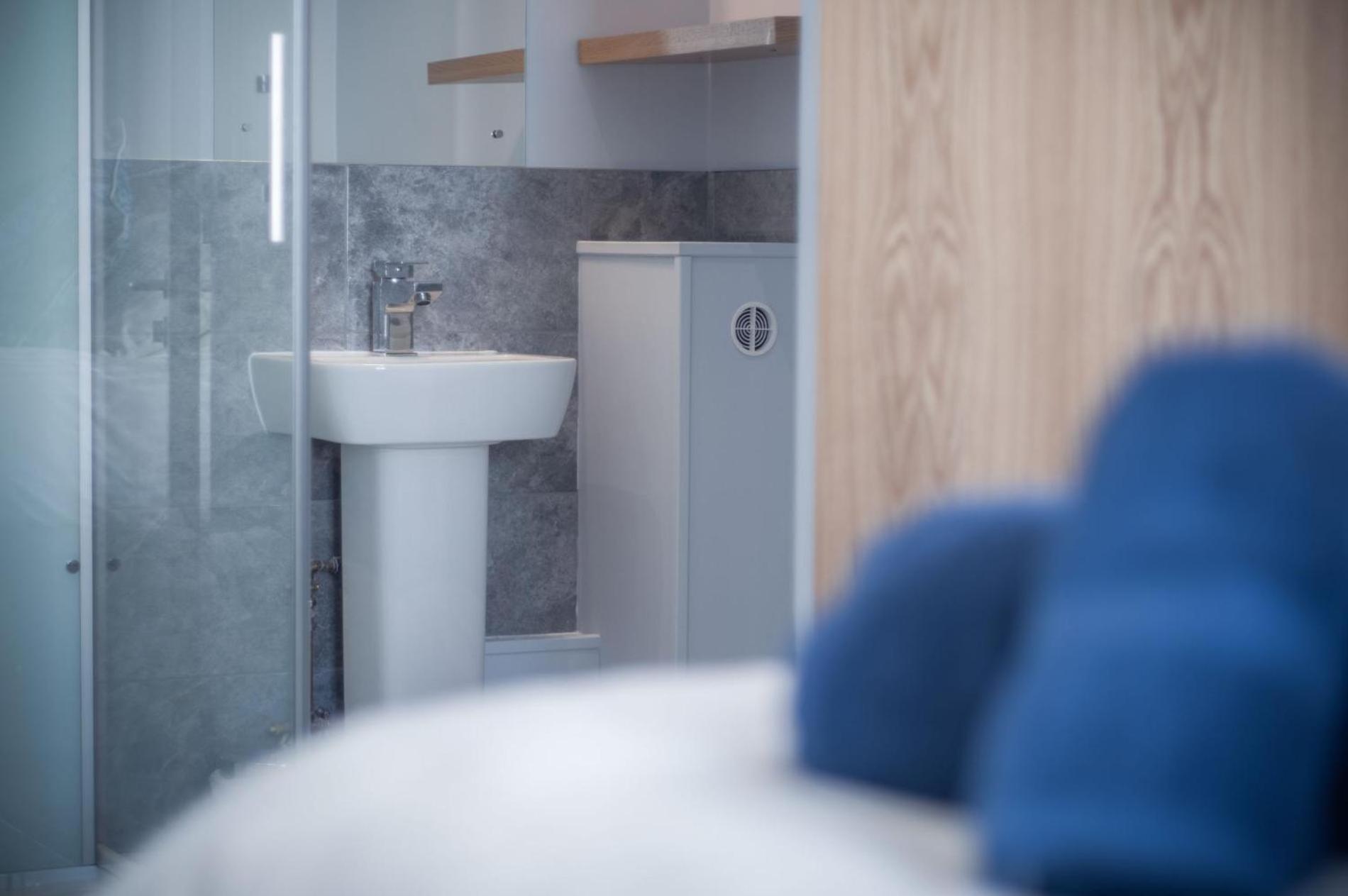 Ocean Cabins No 3 At The Square - Saundersfoot Ruang foto