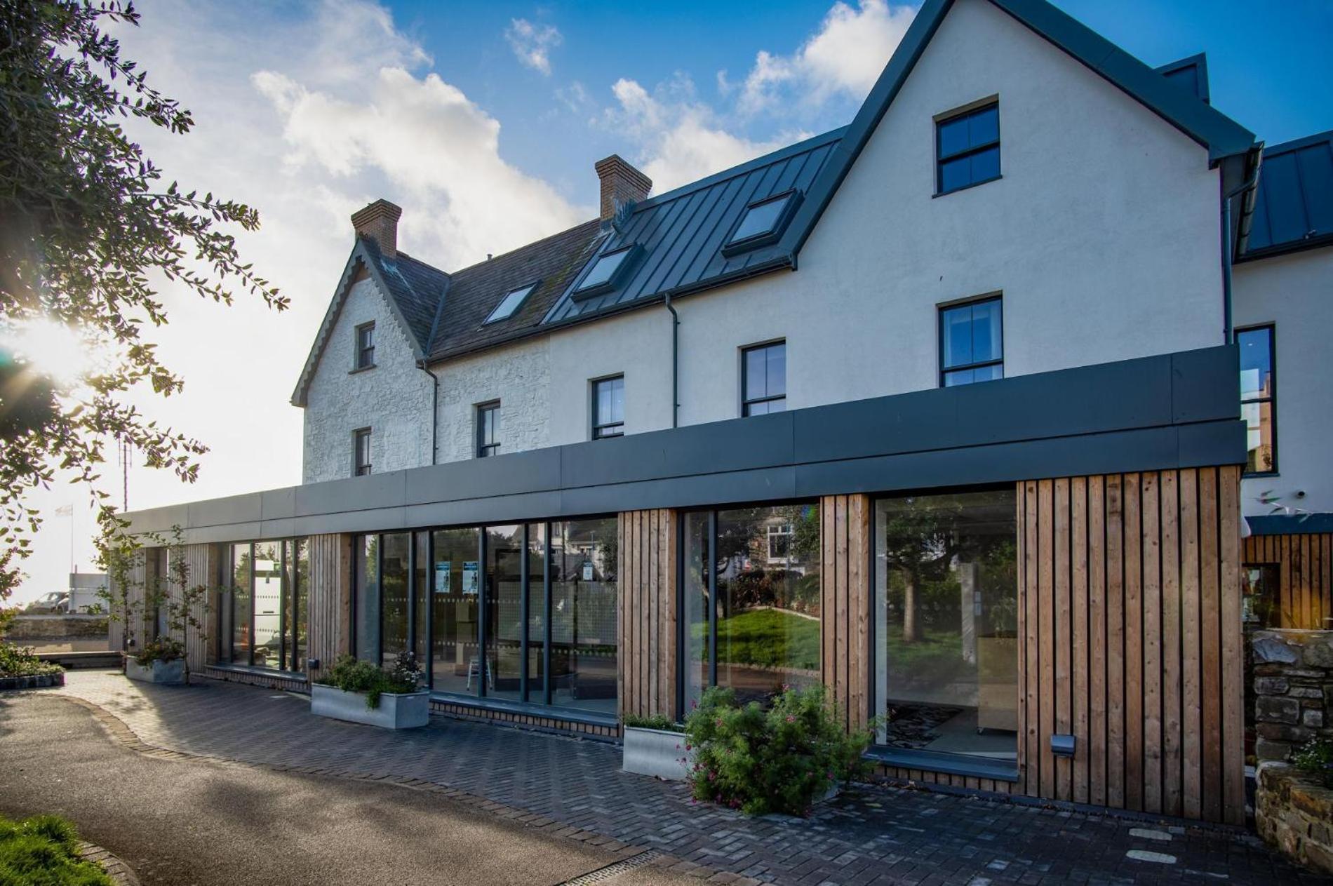 Ocean Cabins No 3 At The Square - Saundersfoot Ruang foto